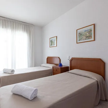 Rentalmar Ventura Village *
