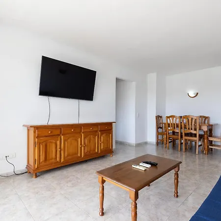 Rentalmar Ventura Village Apartment